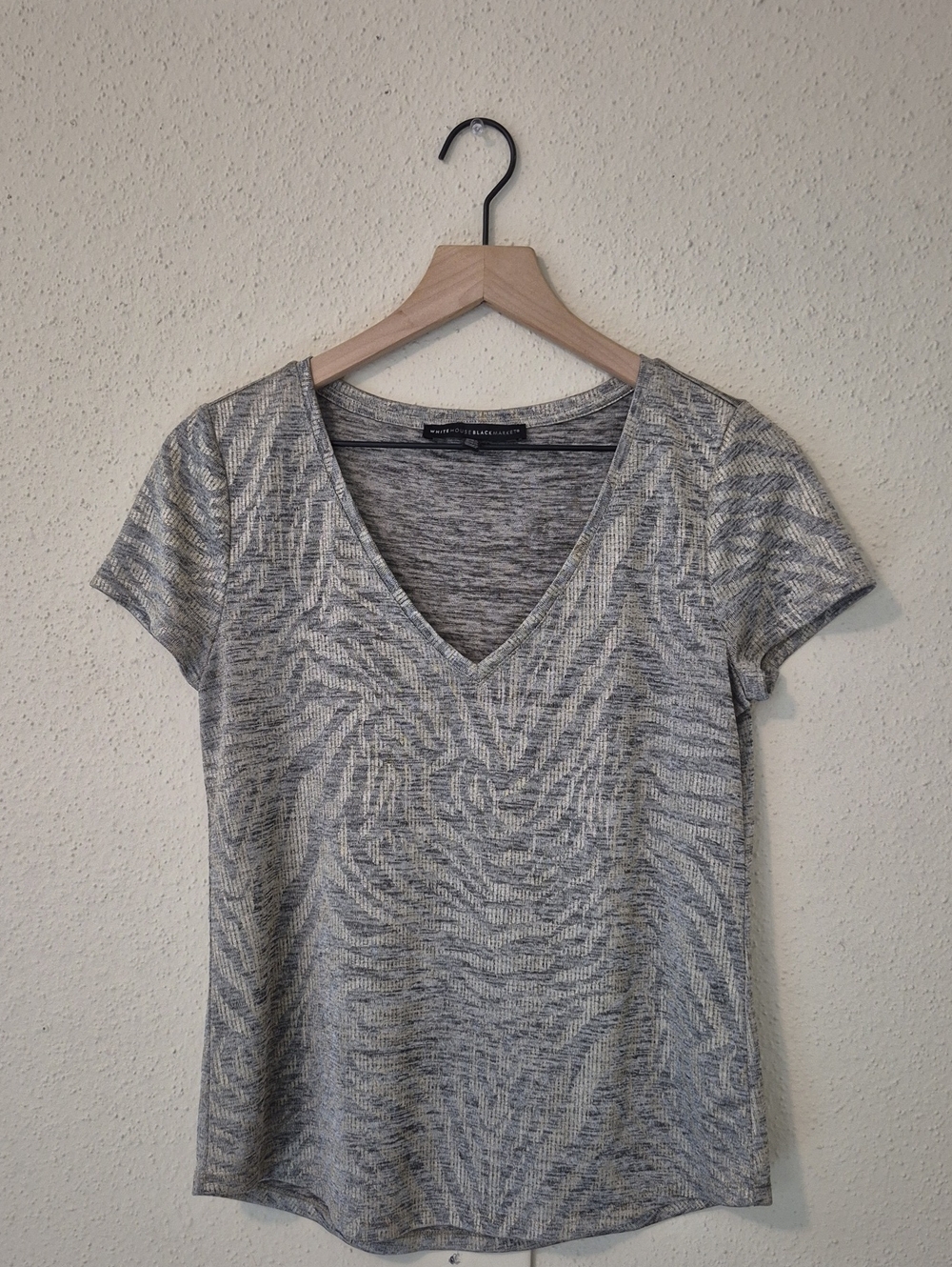 White House Black Market Gray Heathered V-Neck Short Sleeve Top